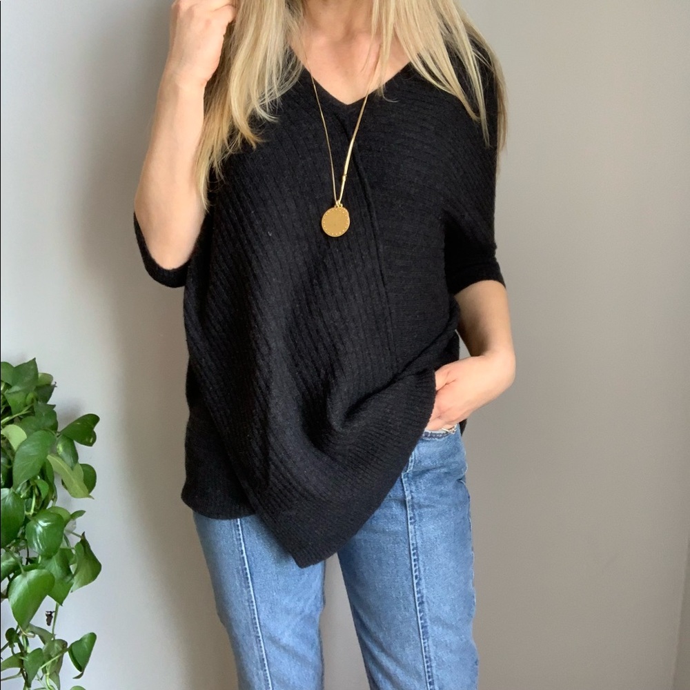 Vince 100% cashmere sweater xs